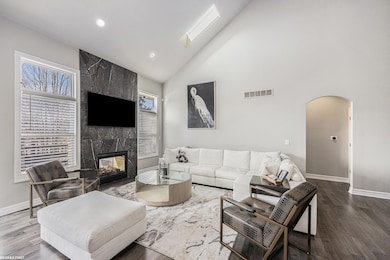 21114 Lilac Ln unit 170, Clinton Township, MI 48036 - photo 7