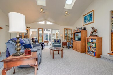 1128 SW 17th St, Lincoln City, OR 97367 - photo 5