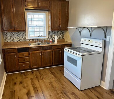 2333 W Walnut
