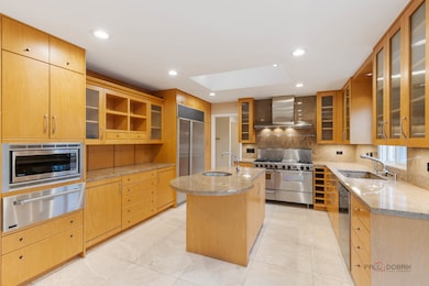 825 Downing St, Northbrook, IL 60062 - photo 3