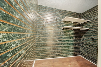 6686 Hogan Way NW, Canton, OH 44718 - photo 7