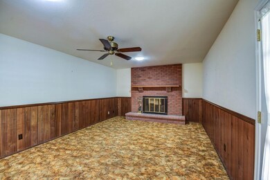 family room 2