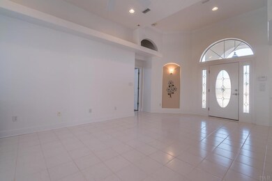 2112 Juno Cir, Pensacola, FL 32526 - photo 4