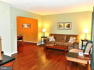 11728 Othello Terrace, Germantown, MD 20876 - photo 5