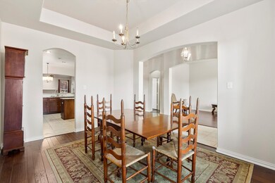 5447 Brazoria Dr, Grand Prairie, TX 75052 - photo 3