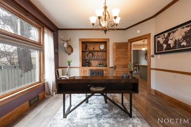Formal Dining - Sitting Room