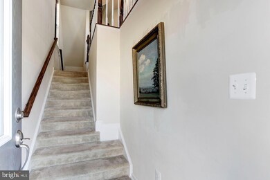 9210 Dawkins Crest Cir, Bristow, VA 20136 - photo 4