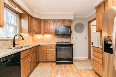 GRANITE COUNTERS, PULL OUT FAUCET
