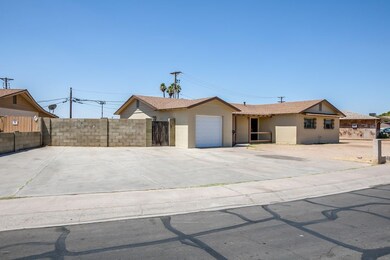 4201 W Pinchot Ave-2