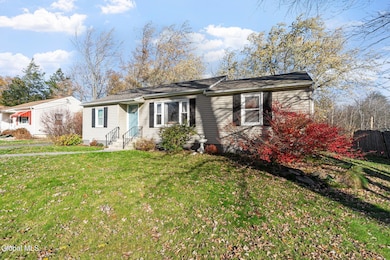 156 Crow Ridge Rd, Voorheesville, NY 12186 - photo 3