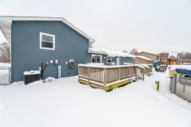 5368 Pebble Creek Trail, Loves Park, IL 61111 - photo 7