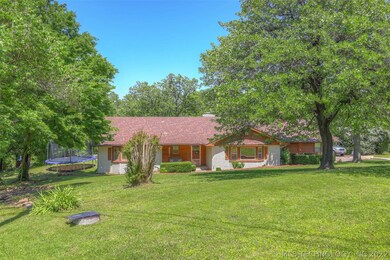 4 Woodland Rd, Sapulpa, OK 74066.
