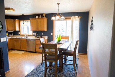 Dining/Kitchen