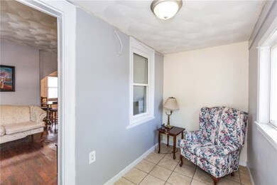 104 Benbridge Ave, Warwick, RI 02888 - photo 3