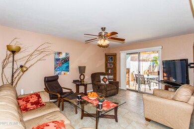 06 Family Room
