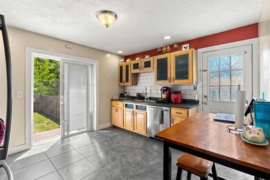 5 Webster Cir, Hillsborough, NH 03244 - photo 7