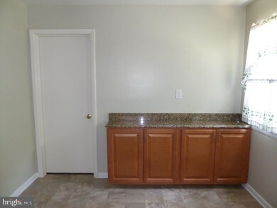 5403 76th Ct, Hyattsville, MD 20784 - photo 6