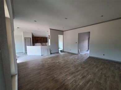 206 Clover Cir, Weatherford, TX 76086 - photo 6