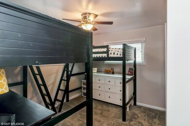11_1653_N350W_18_Bedroom_HiRes