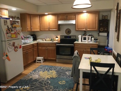 Kitchen LL