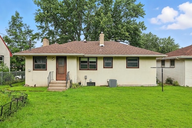 2168 5th St E, Saint Paul, MN 55119 - photo 4