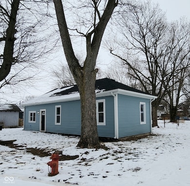 417 N West St, Ladoga, IN 47954 - photo 4