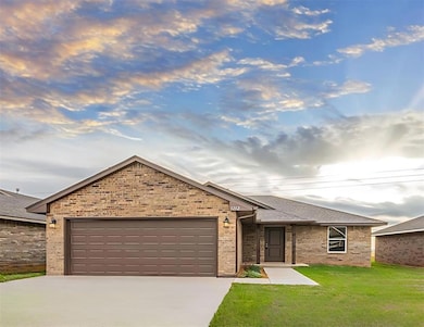 1624 Highland Loop, Guthrie, OK 73044 - photo 2