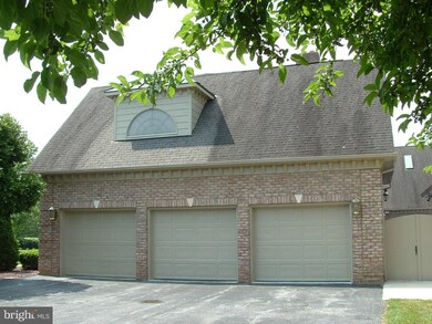 13010 Lance Cir, Hagerstown, MD 21742 - photo 3