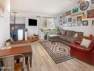 950-YorkView-5-MLS_03