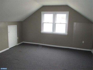 10 Locust Rd, Morton, PA 19070 - photo 6