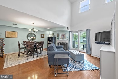 13581 Orchard Dr unit 3581, Clifton, VA 20124 - photo 3