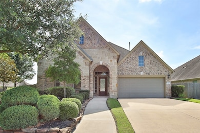 31822 Oak Thicket Ct, Conroe, TX 77385 - photo 2