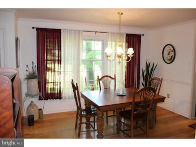 1184 Dickerson Rd, North Wales, PA 19454 - photo 7