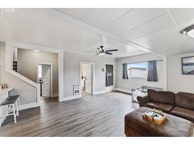 3236 Sheridan Ave, North Bend, OR 97459 - photo 3