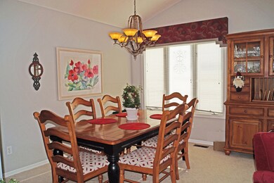 438 White Pine Blvd unit 42, Lansing, MI 48917 - photo 4