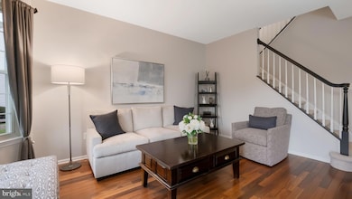 3869 Nanlyn Farm Cir, Doylestown, PA 18902 - photo 5