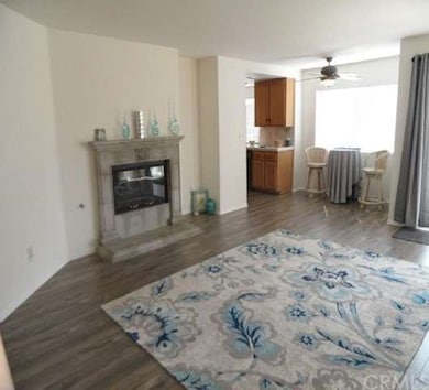2Sided F/P - Family Room & Dining Room