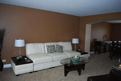 1391 Fox Hill Ct, North Aurora, IL 60542 - photo 7