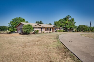 503 Allison Rd, Springtown, TX 76082 - photo 6