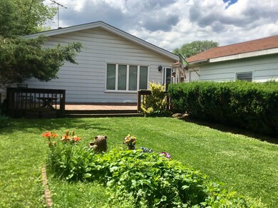 919 Webster Ln, Des Plaines, IL 60016 - photo 3