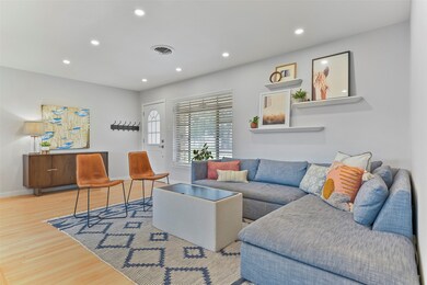 1719 Ansbury Dr, Houston, TX 77018 - photo 5