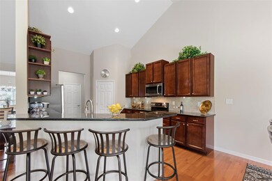 Enjoy quick morning meals at the breakfast bar!