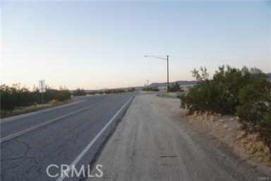 4913 Sunfair Rd, Joshua Tree, CA 92252 - photo 3