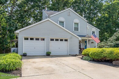 33 Providence Ln, Howell, NJ 07731 - photo 2