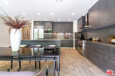 728 N Sweetzer Ave unit 109, West Hollywood, CA 90069 - photo 5