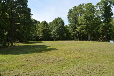 221 Saddlebrook Dr, Hohenwald, TN 38462 - photo 4