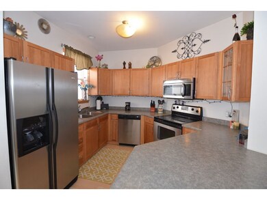 37 S Gardens Way, Fitchburg, WI 53711 - photo 2