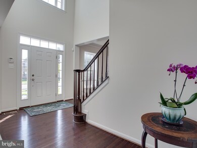 329 Radiant Ct, Upper Marlboro, MD 20774 - photo 2