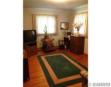 2729 Solberg Ct, Eau Claire, WI 54703 - photo 4