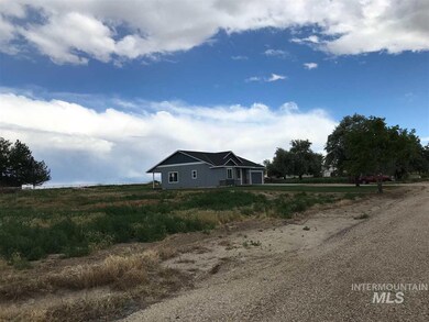 5762 Stagecoach Ln, Homedale, ID 83628 - photo 2